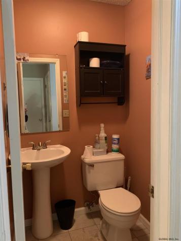 15 Captains Boulevard Waterford NY 12188