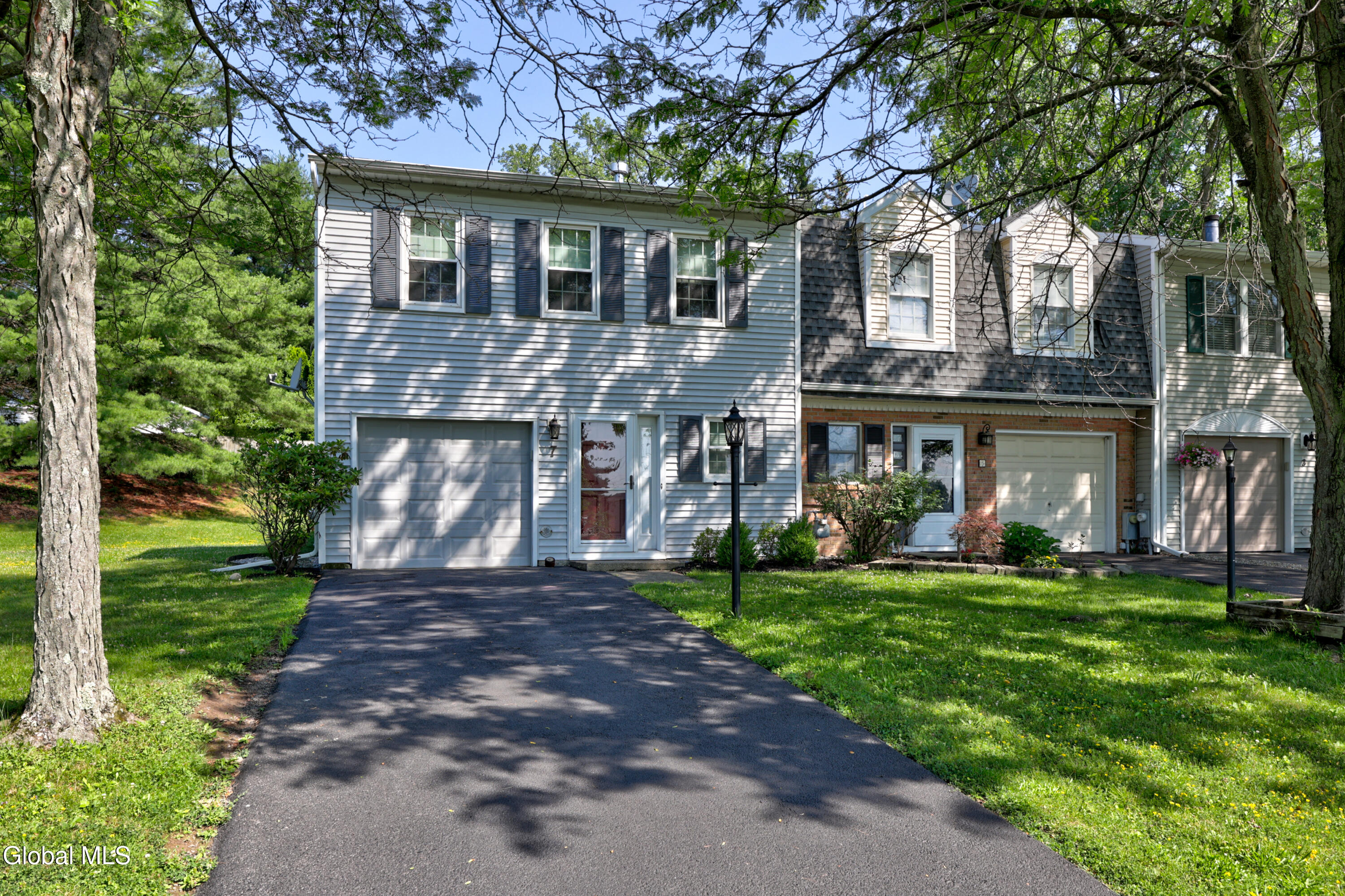 7 Bridgewood Lane Watervliet NY 12189