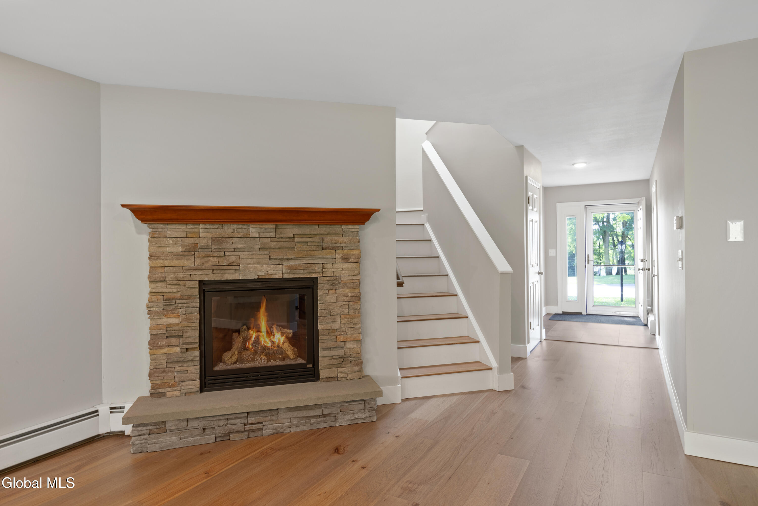 7 Bridgewood Lane Watervliet NY 12189