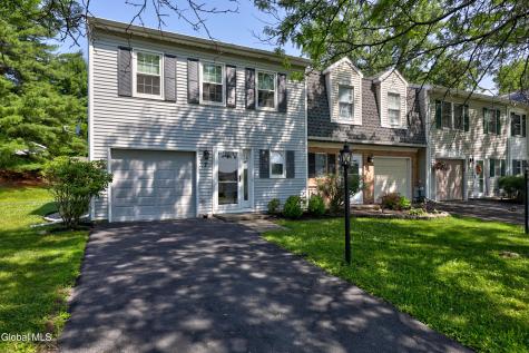 7 Bridgewood Lane Watervliet NY 12189