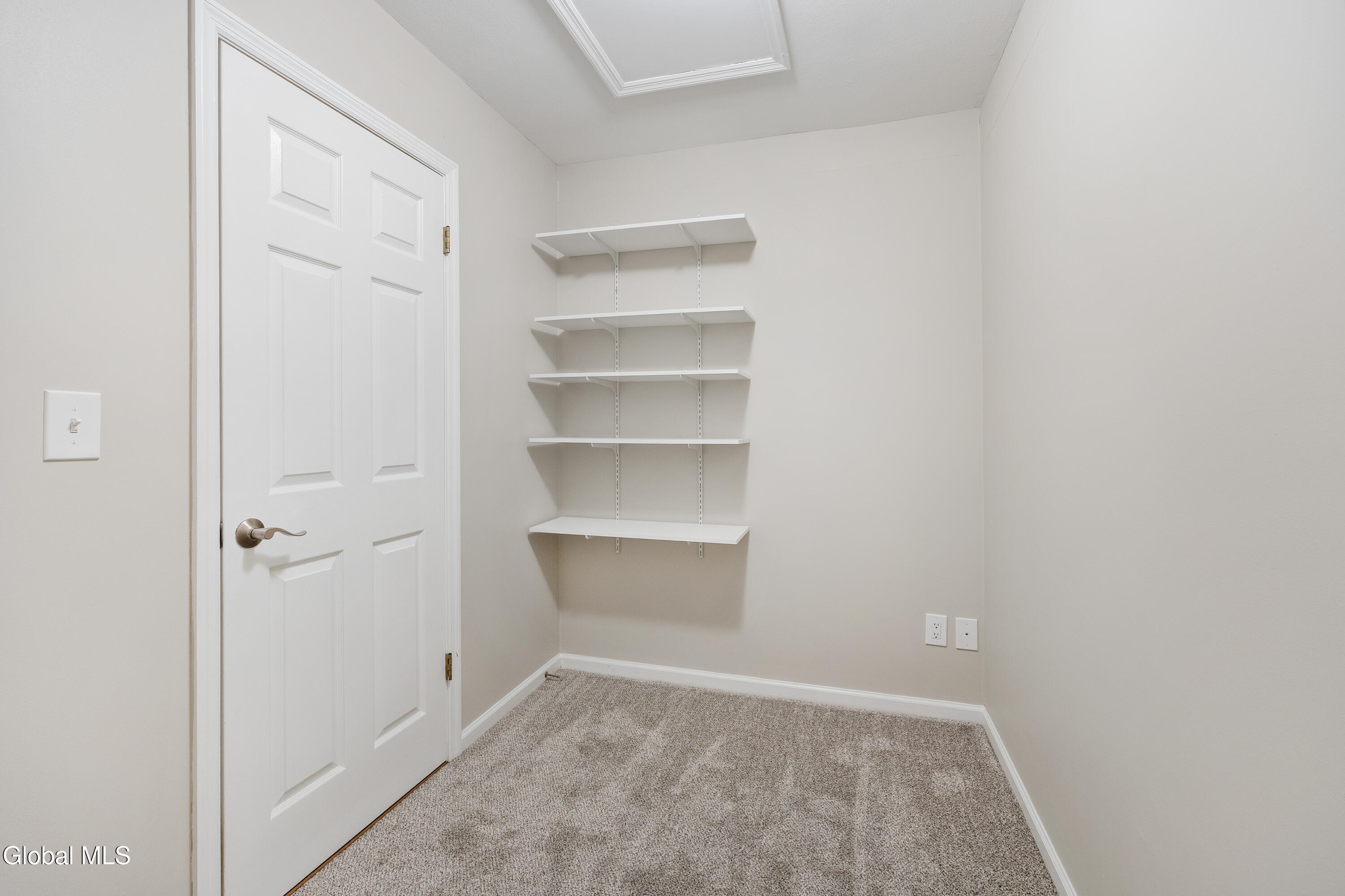 7 Bridgewood Lane Watervliet NY 12189