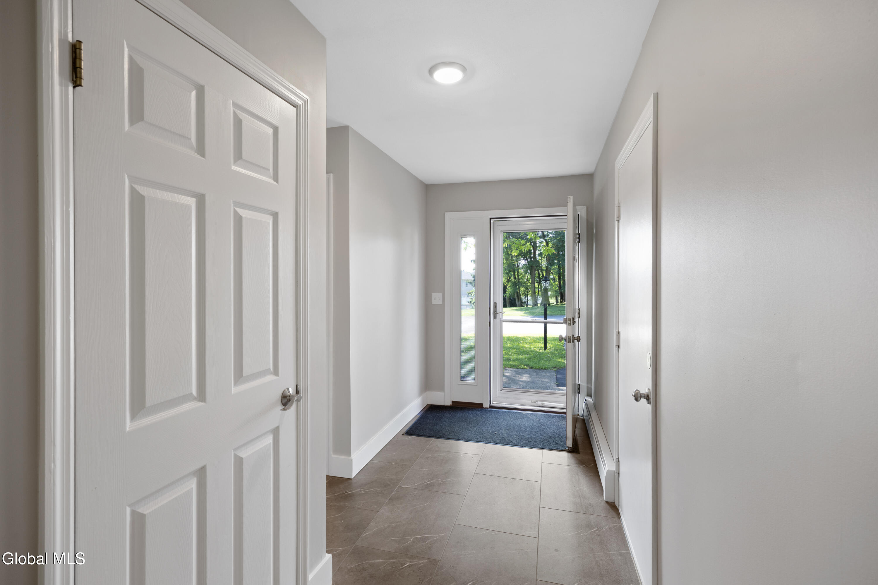 7 Bridgewood Lane Watervliet NY 12189