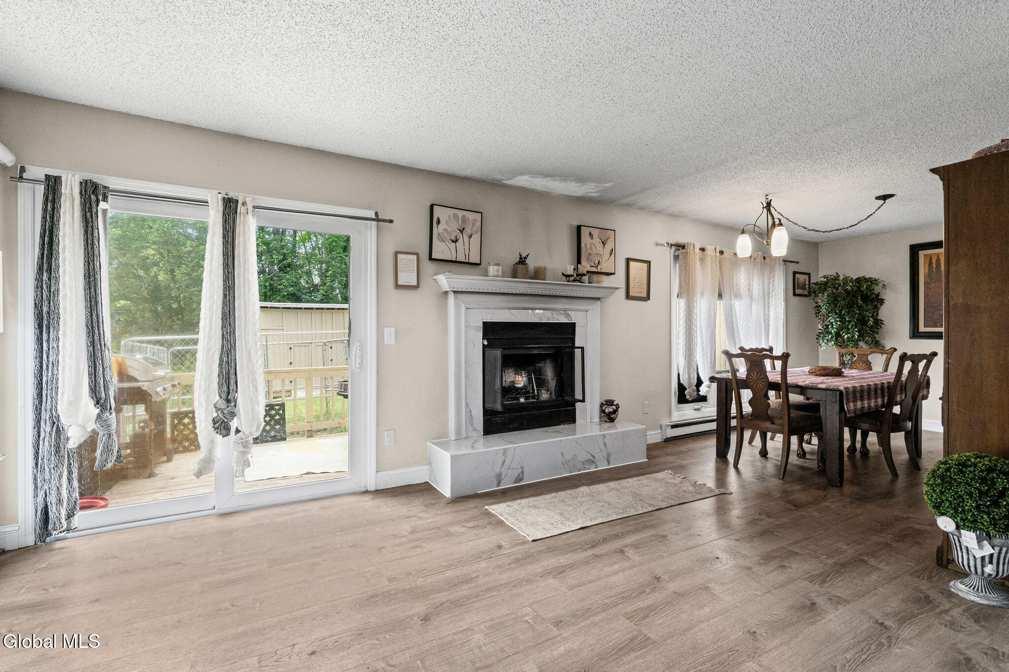 7 Crowsnest Court Waterford NY 12188