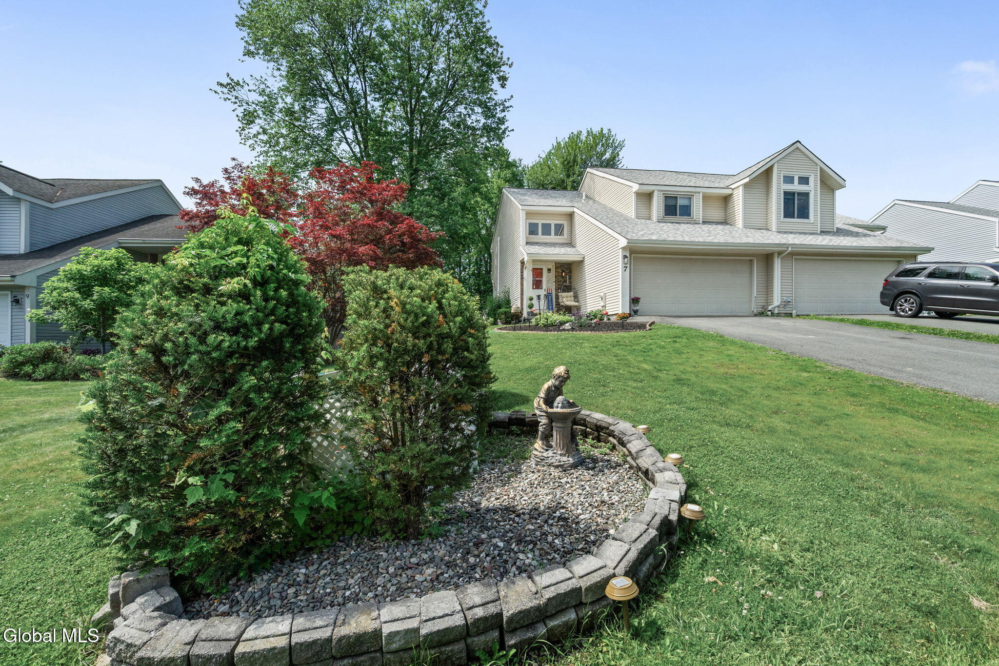 7 Crowsnest Court Waterford NY 12188