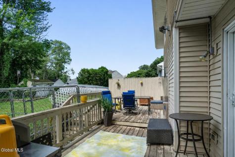 7 Crowsnest Court Waterford NY 12188
