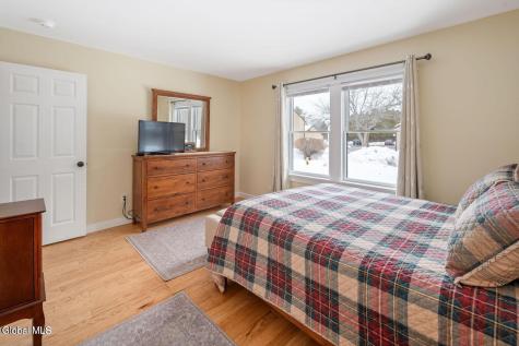 1502 Huntington Court East Greenbush NY 12061