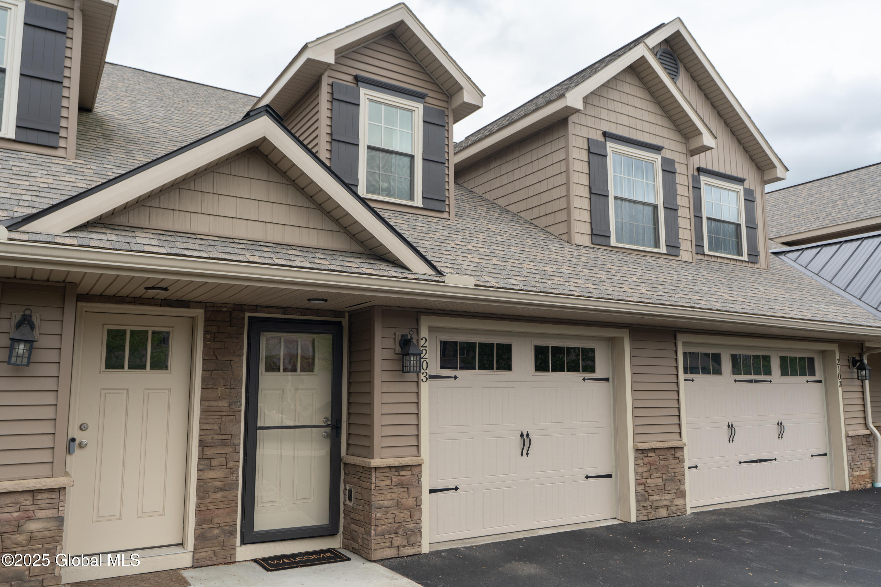 2203 Stonebridge Dr Drive Ballston Lake NY 12019