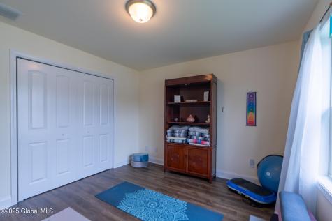 2203 Stonebridge Dr Drive Ballston Lake NY 12019