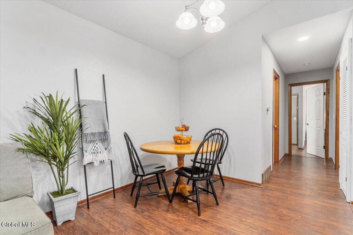 218 Monmouth Way Clifton Park NY 12065