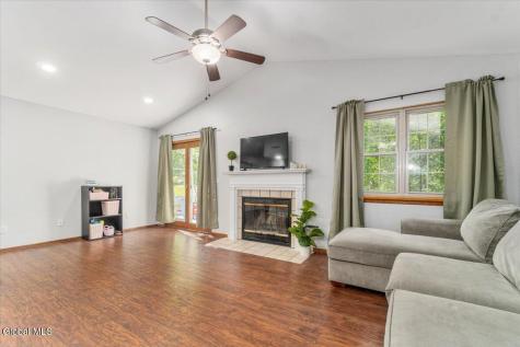218 Monmouth Way Clifton Park NY 12065