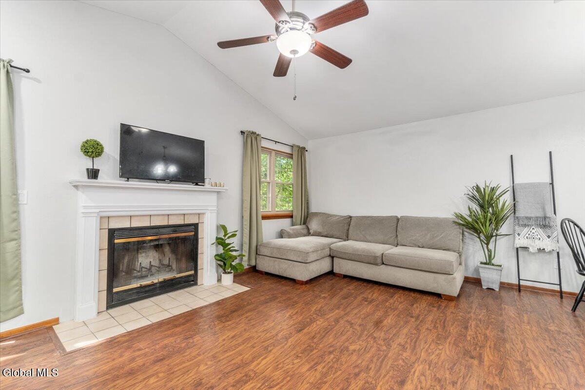 218 Monmouth Way Clifton Park NY 12065