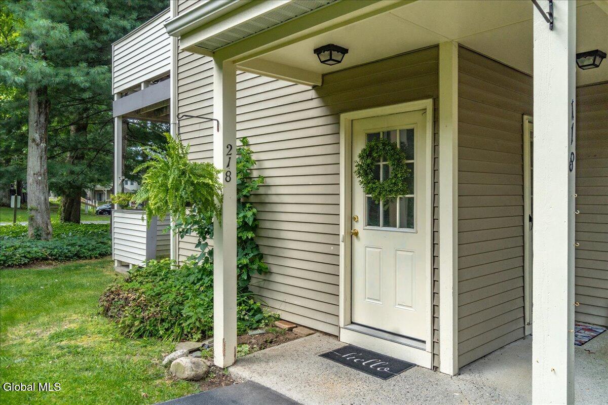 218 Monmouth Way Clifton Park NY 12065