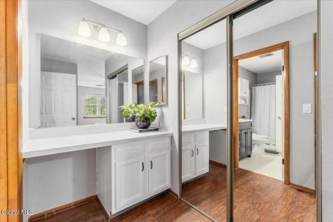 218 Monmouth Way Clifton Park NY 12065