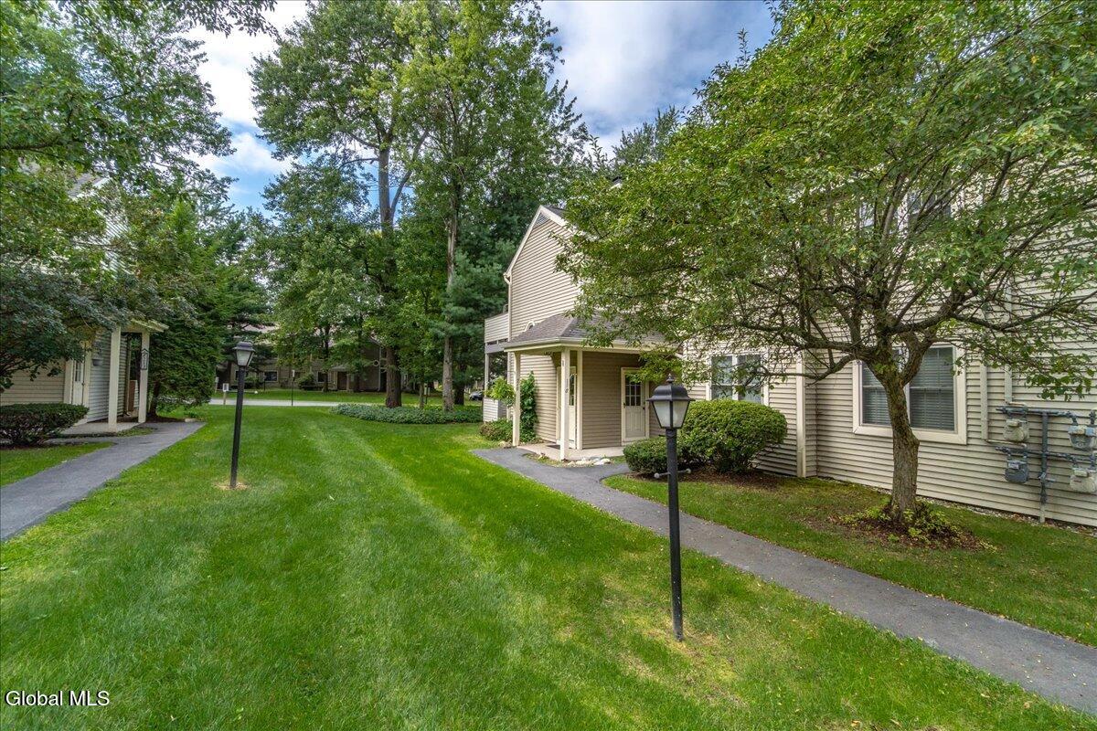 218 Monmouth Way Clifton Park NY 12065