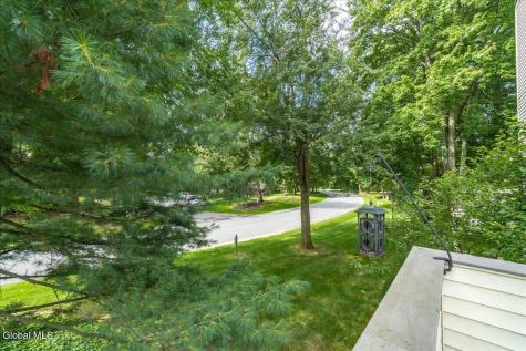 218 Monmouth Way Clifton Park NY 12065