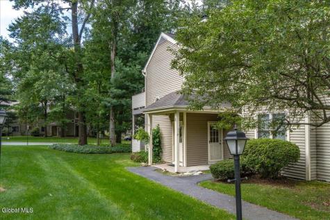 218 Monmouth Way Clifton Park NY 12065