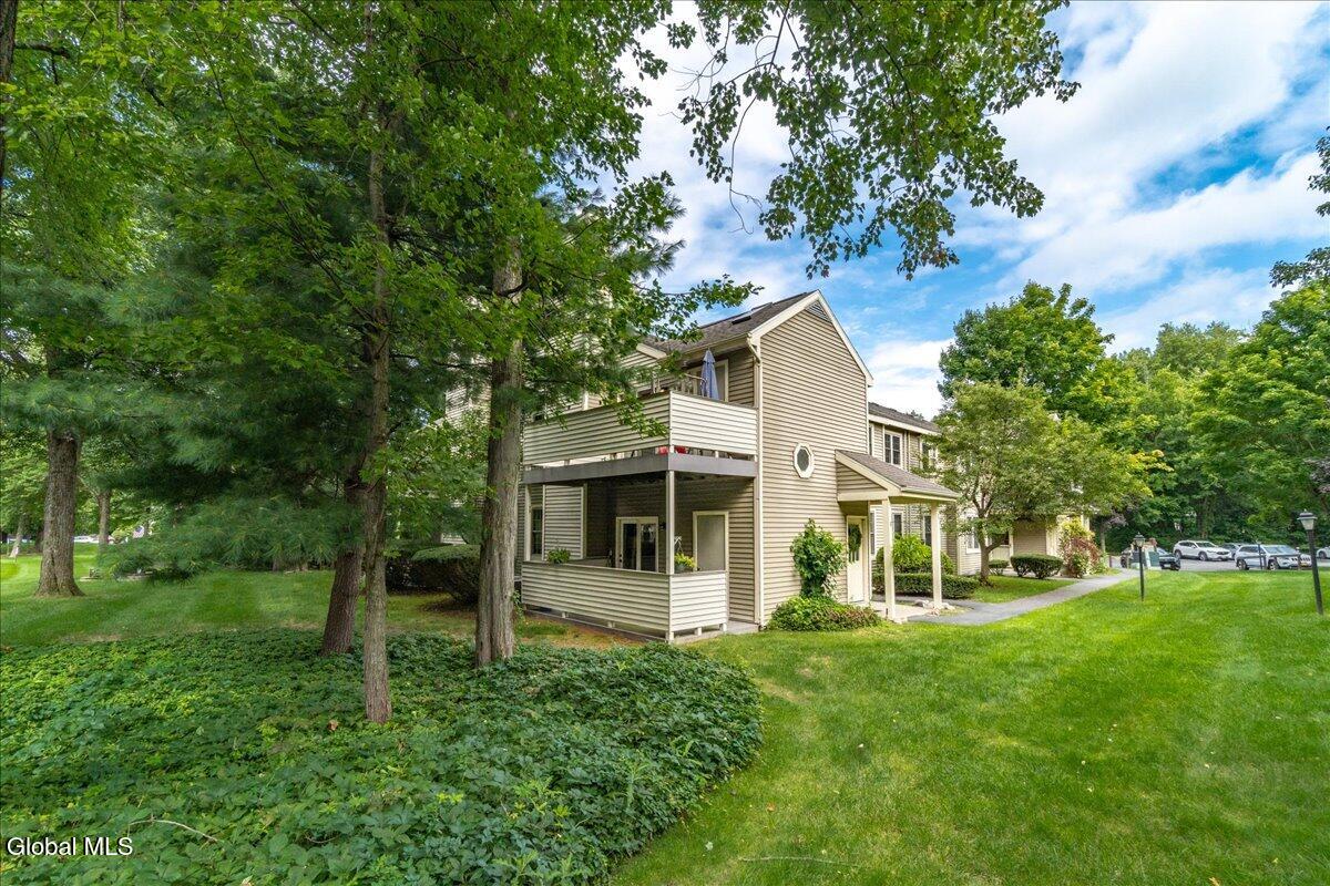 218 Monmouth Way Clifton Park NY 12065