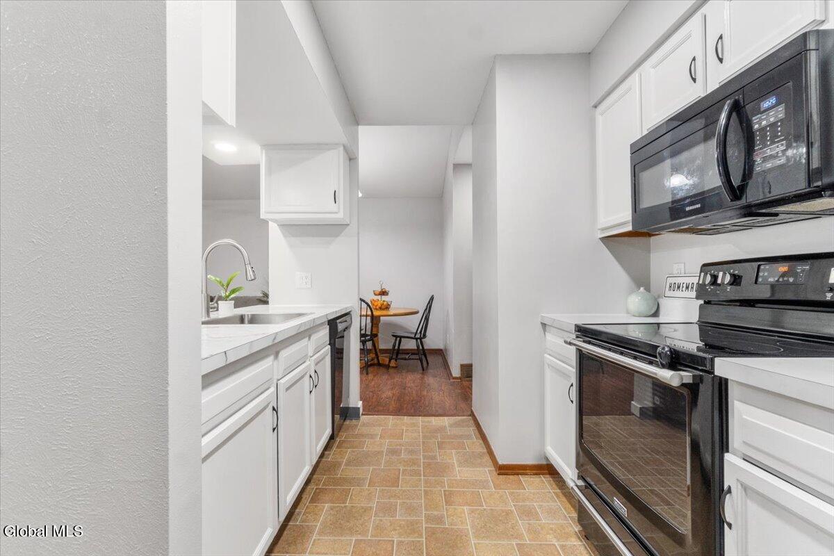 218 Monmouth Way Clifton Park NY 12065
