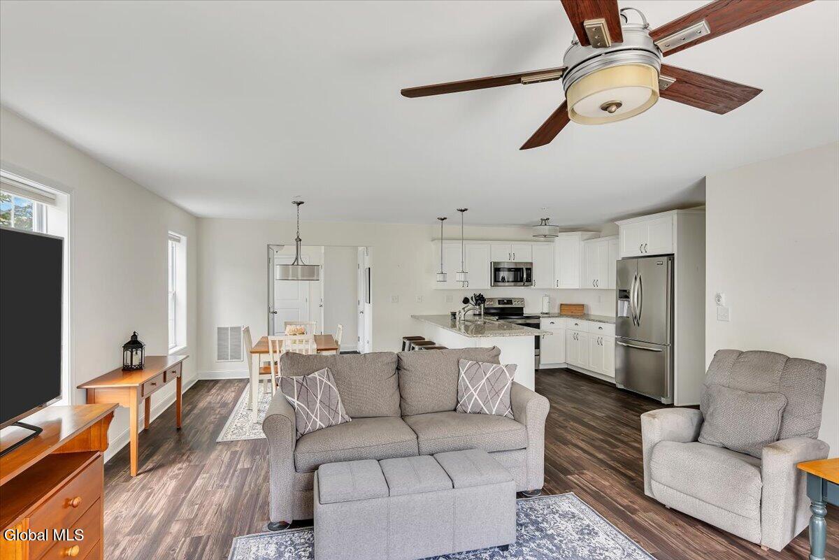 3604 Brunswick Meadows Way Troy NY 12182