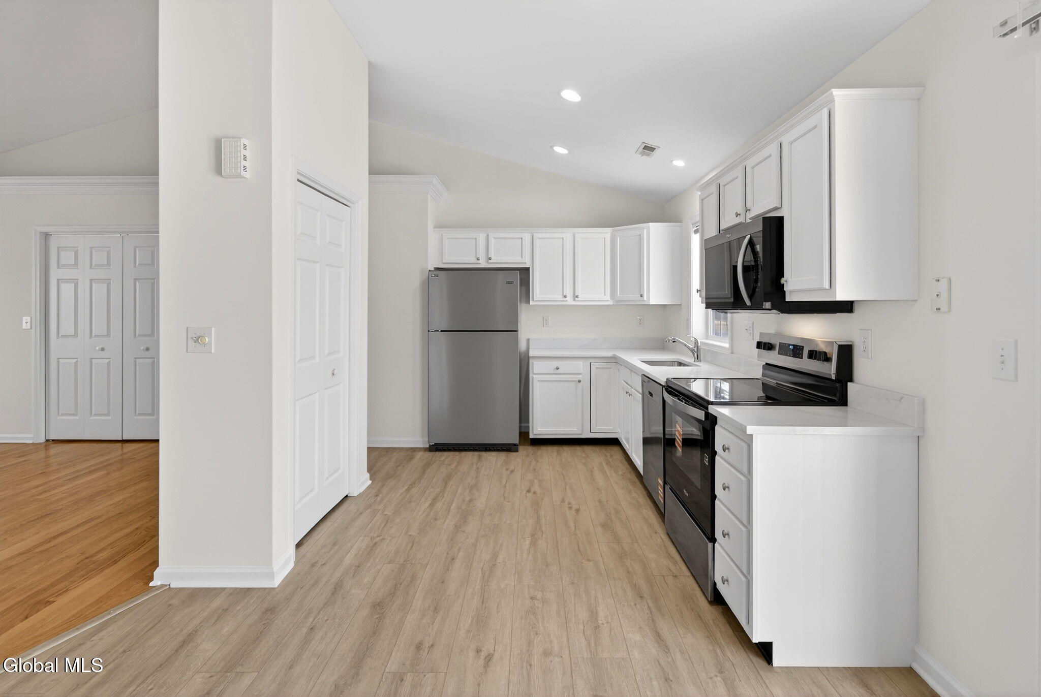 34 Riverside Drive Rotterdam Junction NY 12150