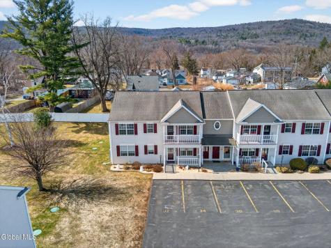 34 Riverside Drive Rotterdam Junction NY 12150