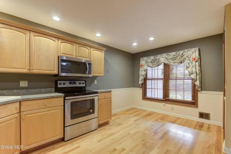 42 Greystone Drive Voorheesville NY 12186