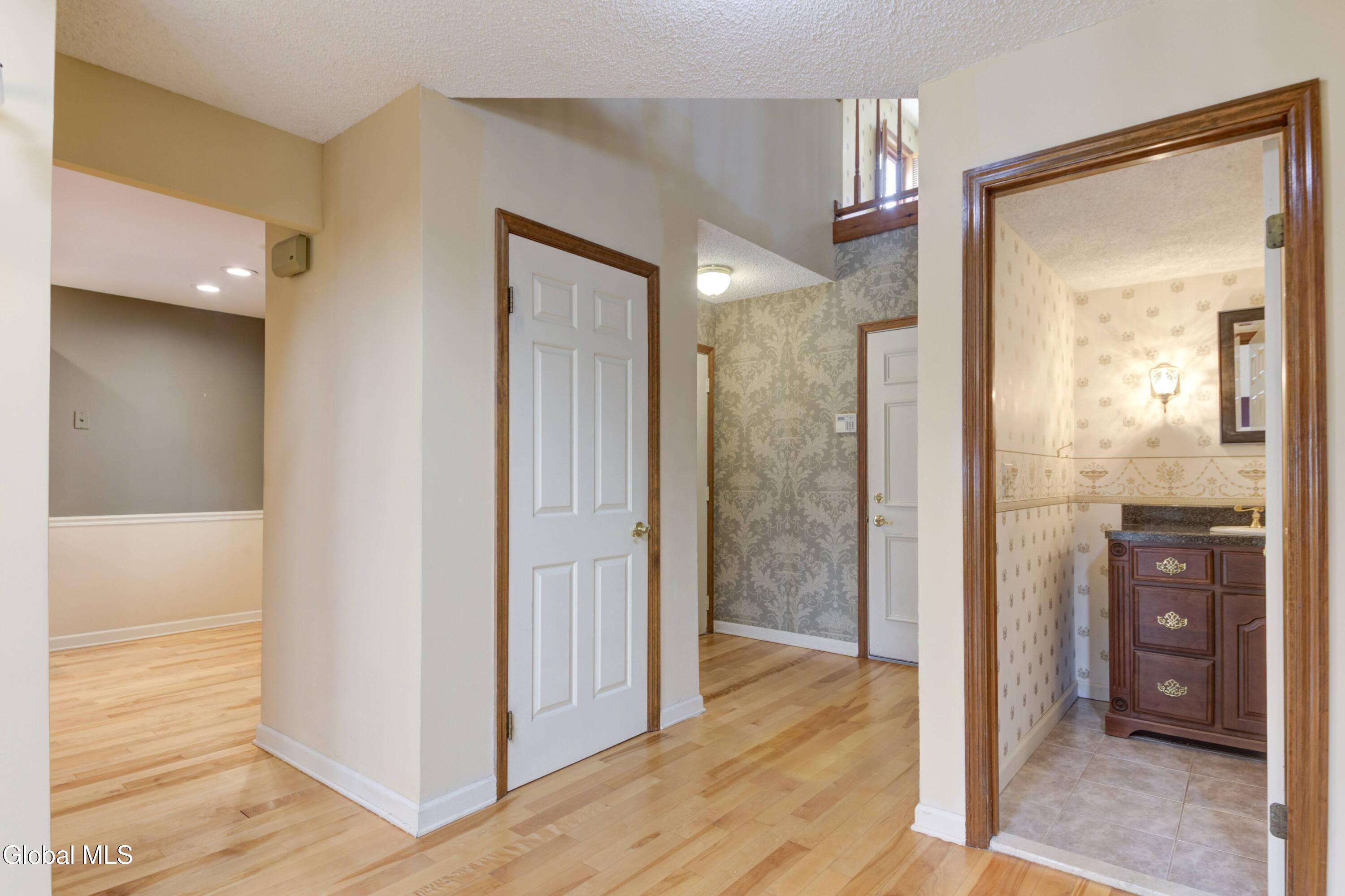 42 Greystone Drive Voorheesville NY 12186