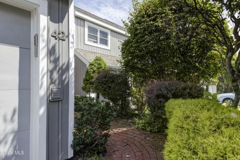 42 Greystone Drive Voorheesville NY 12186