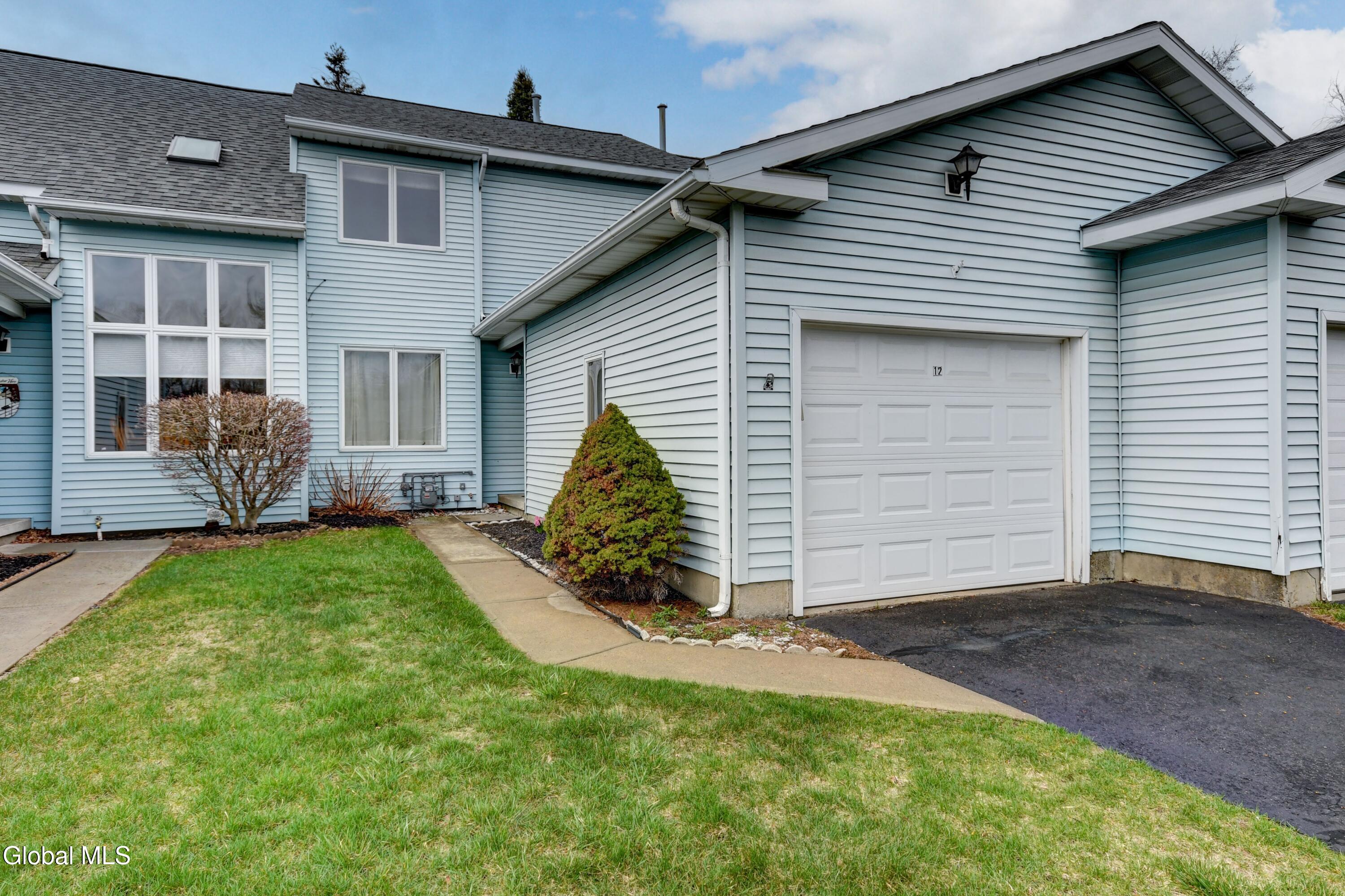12 White Rock Circle Albany NY 12205
