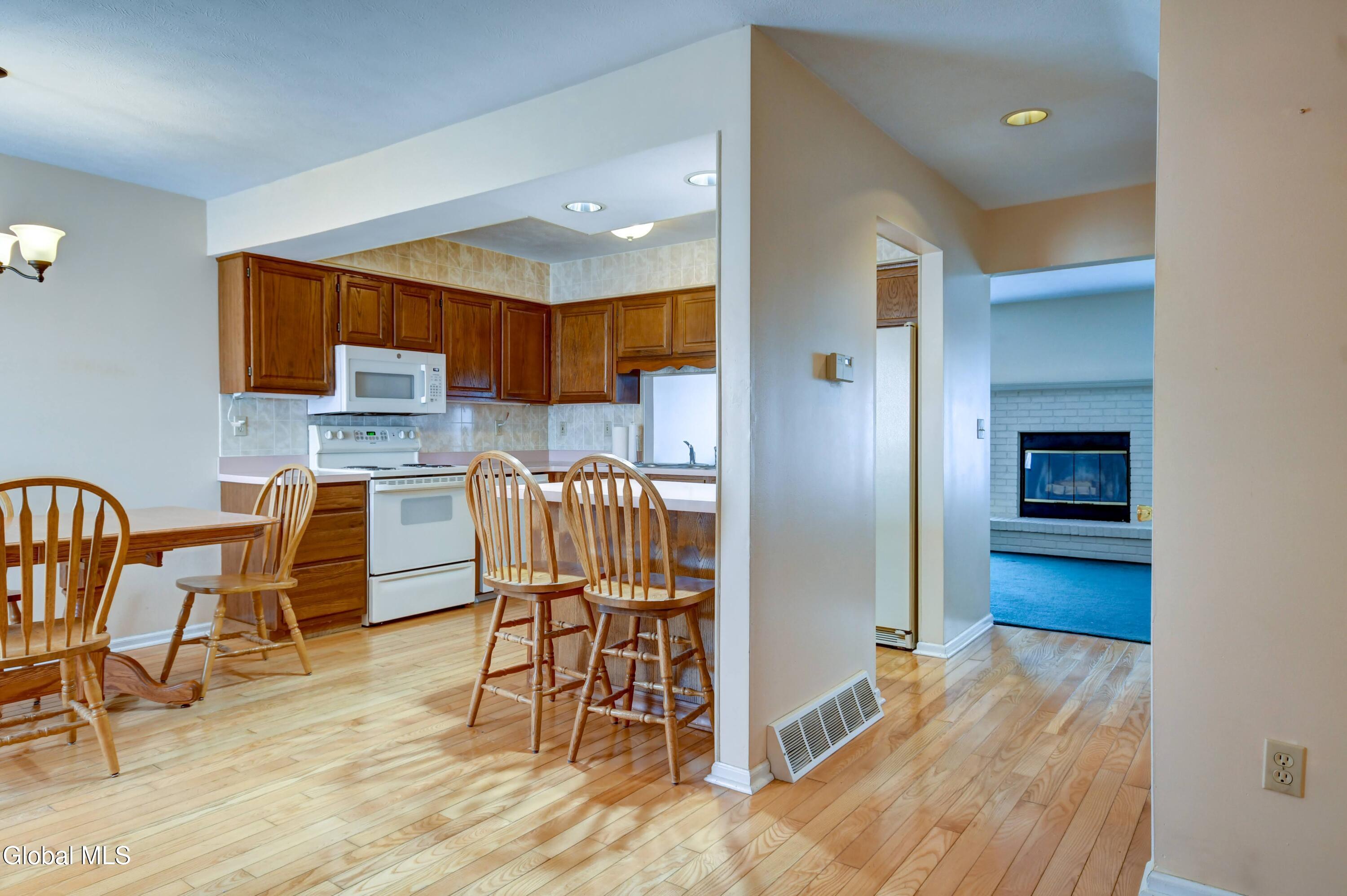 12 White Rock Circle Albany NY 12205