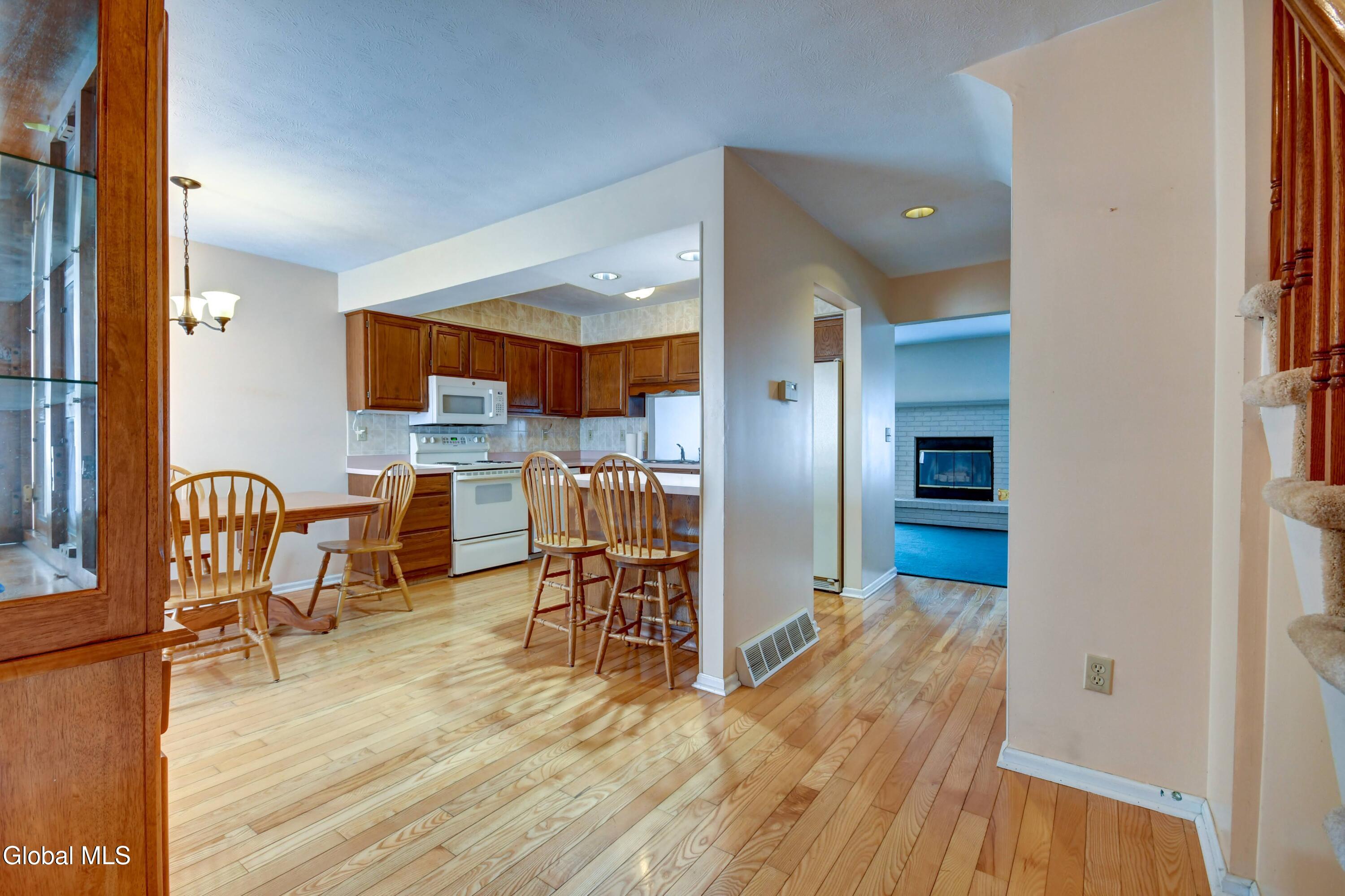 12 White Rock Circle Albany NY 12205
