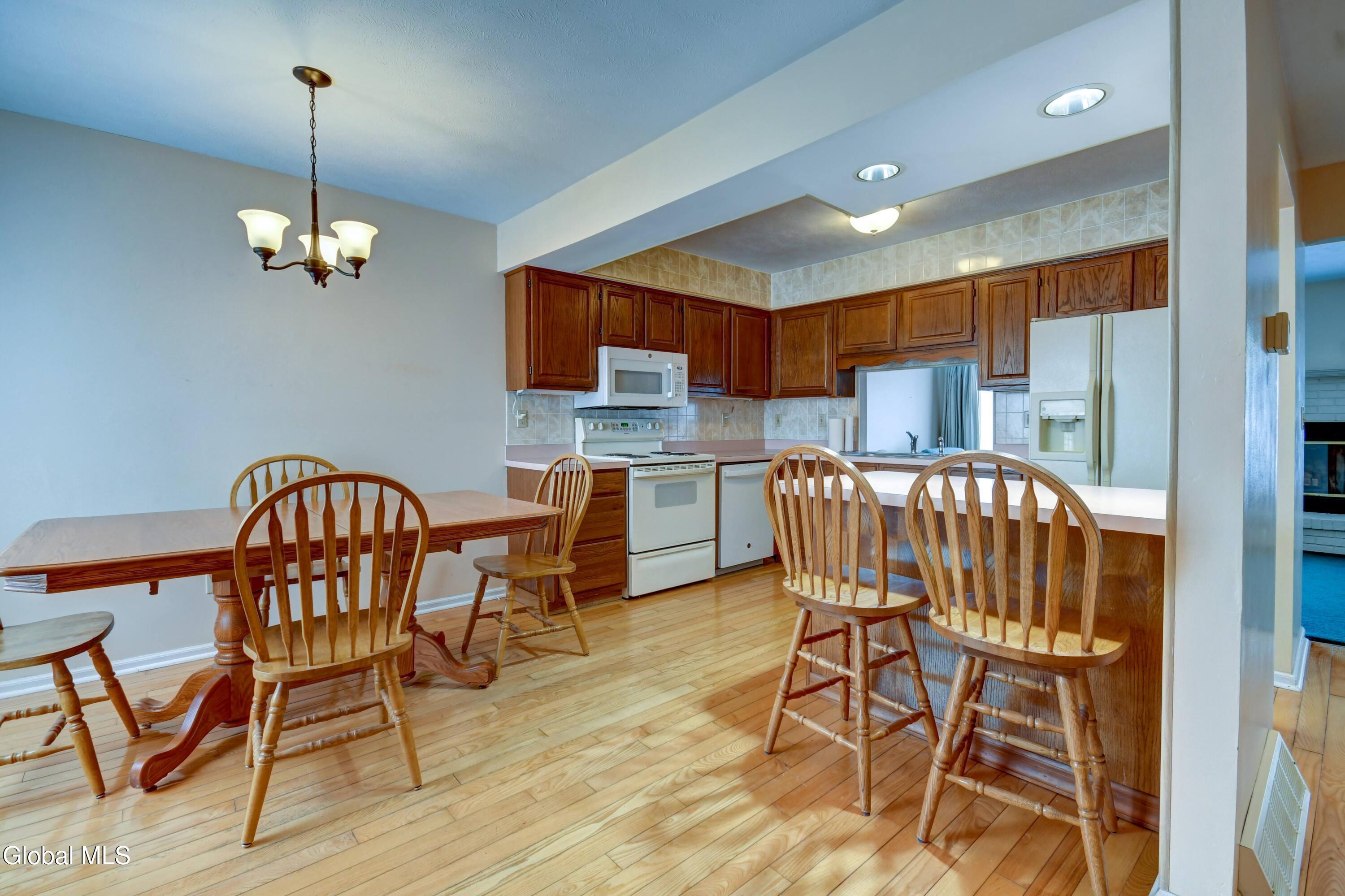 12 White Rock Circle Albany NY 12205