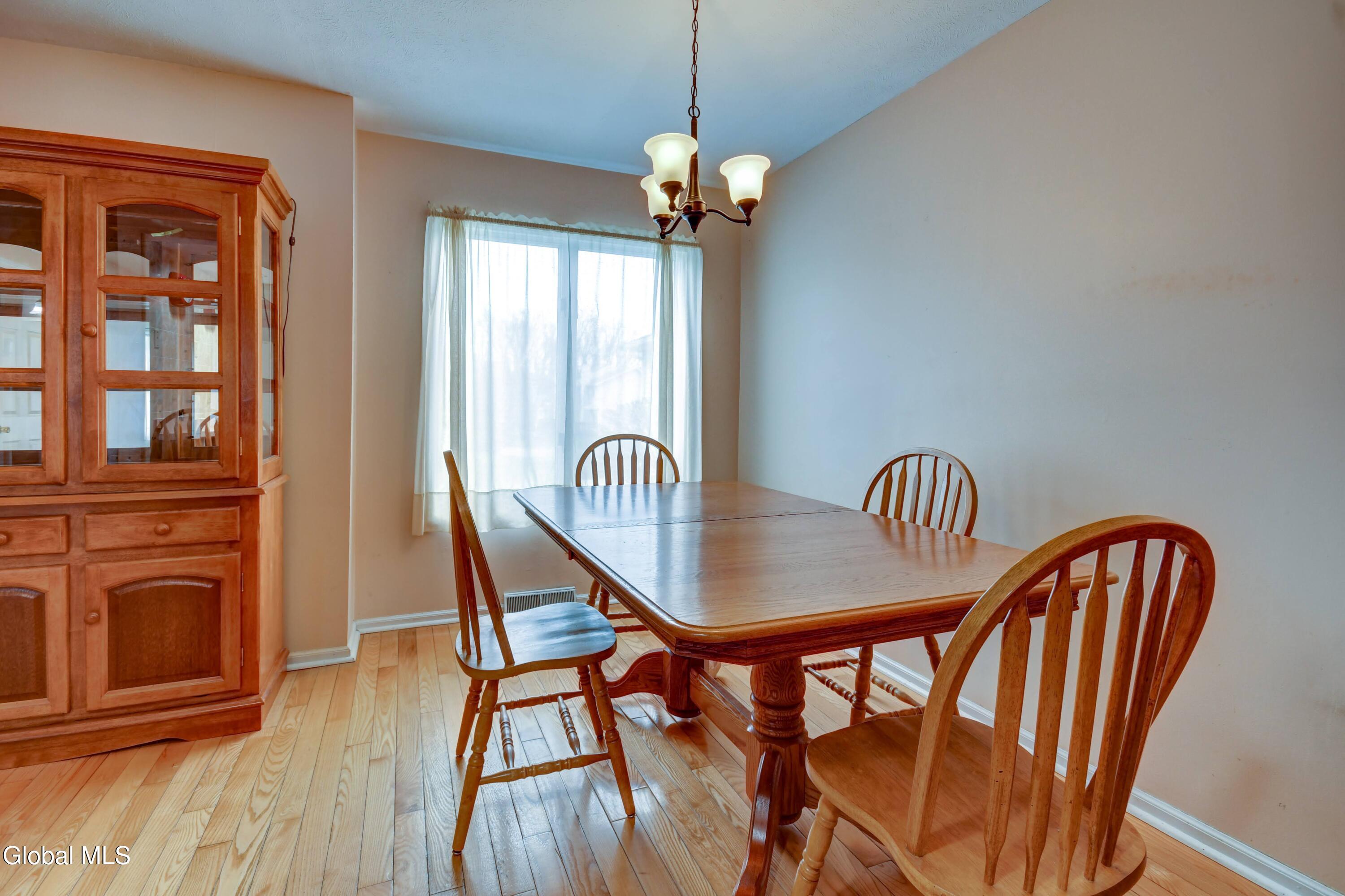 12 White Rock Circle Albany NY 12205
