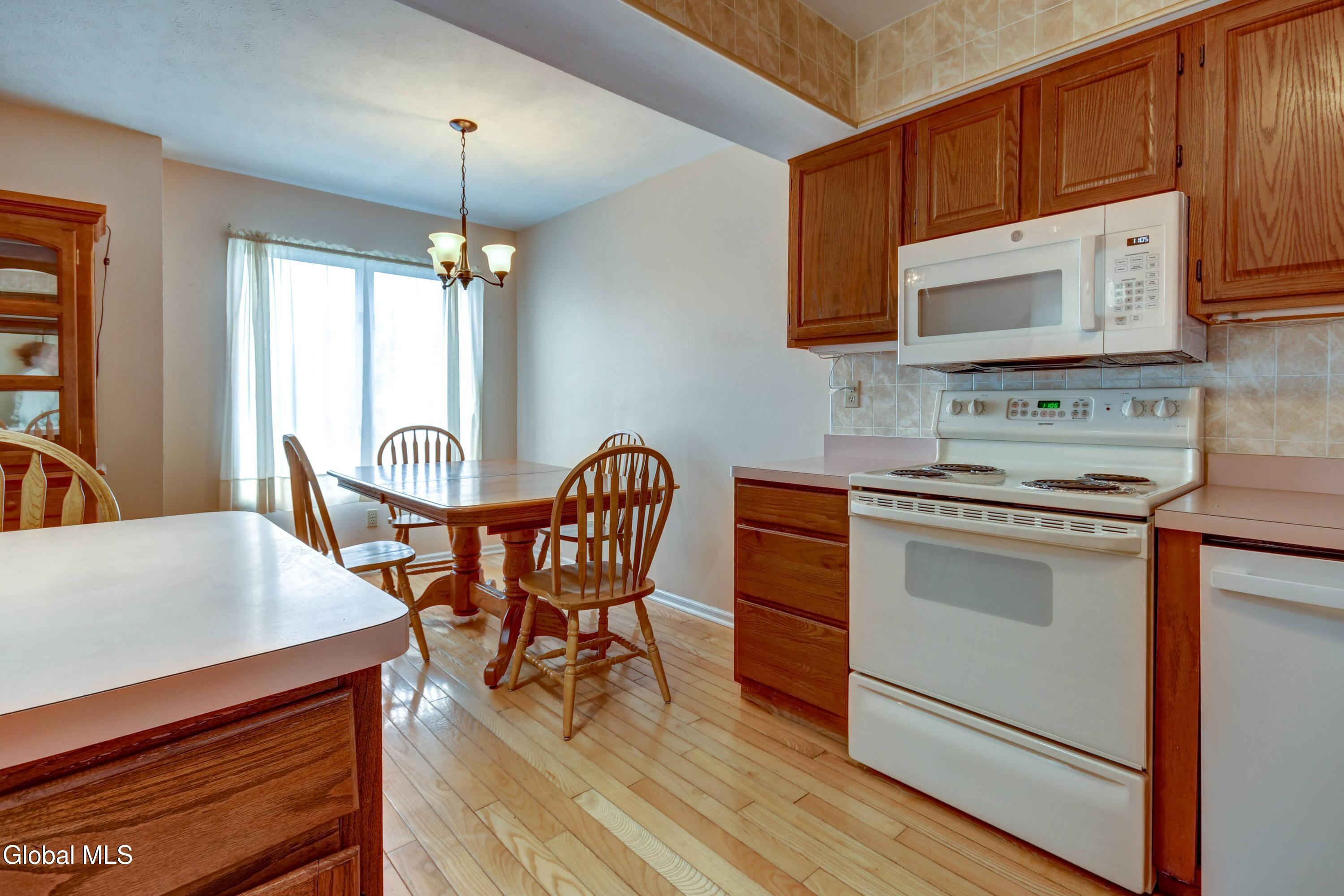 12 White Rock Circle Albany NY 12205