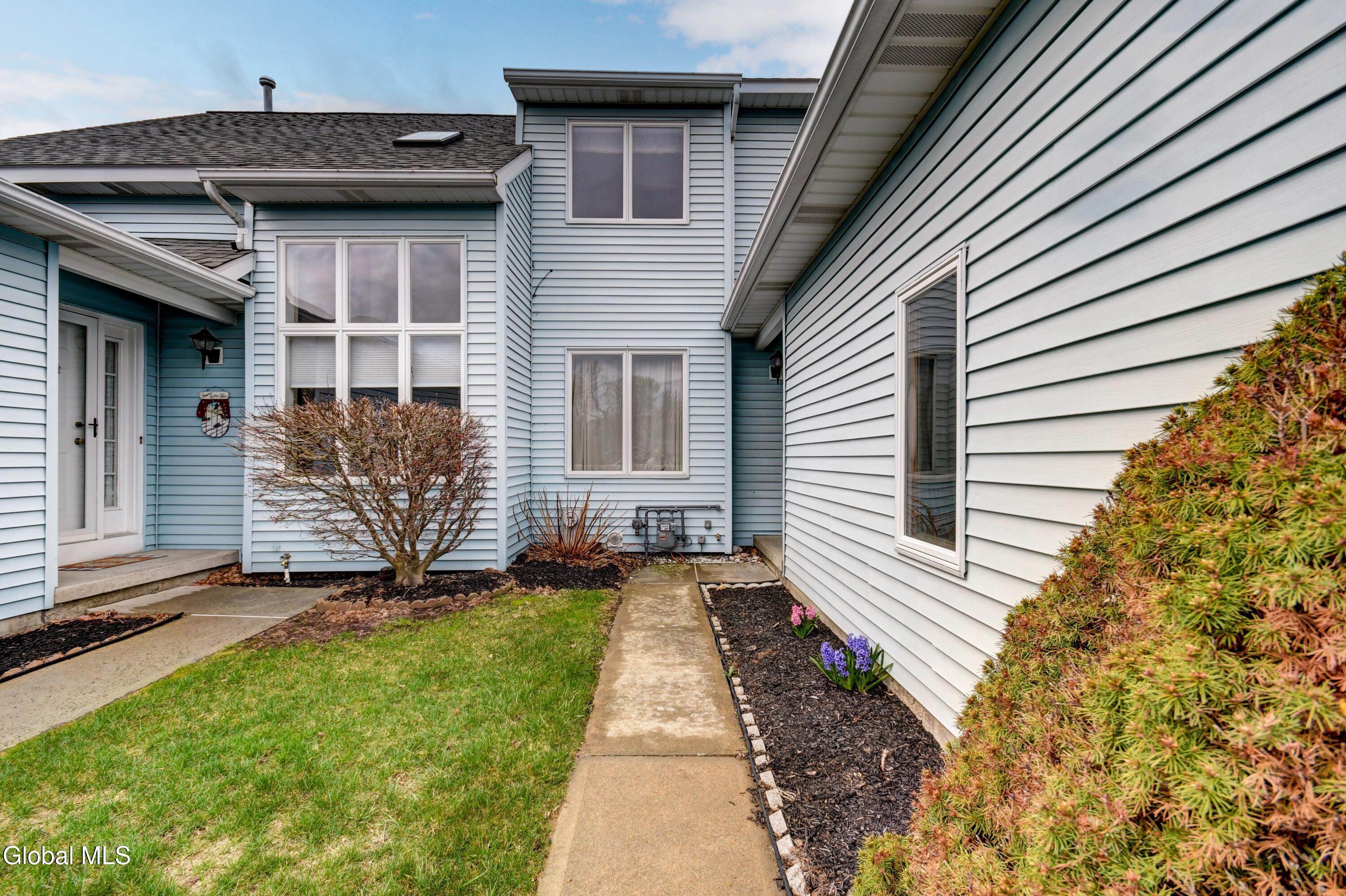 12 White Rock Circle Albany NY 12205
