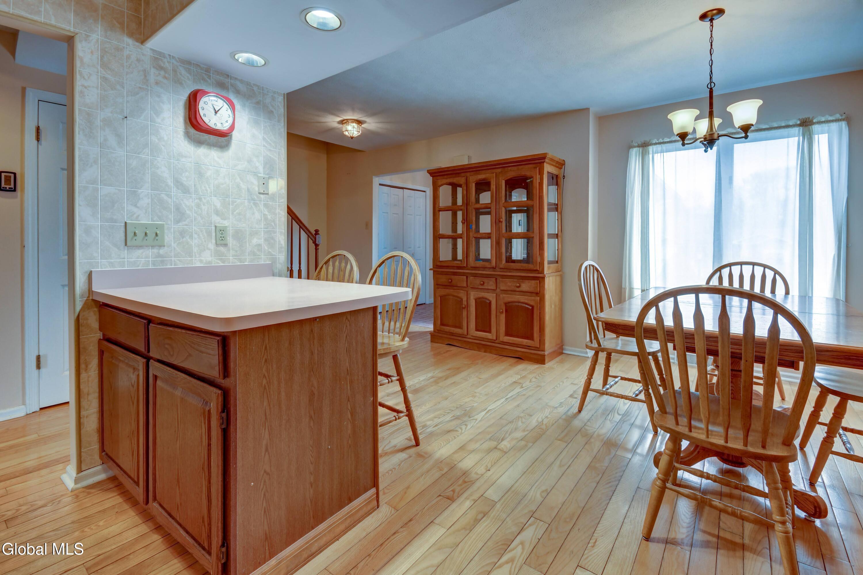 12 White Rock Circle Albany NY 12205