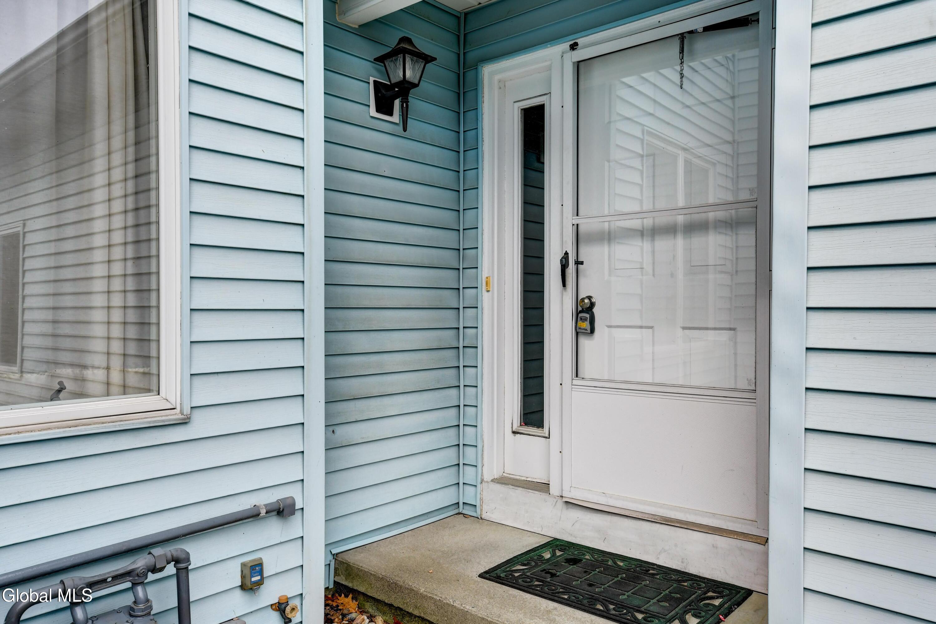 12 White Rock Circle Albany NY 12205