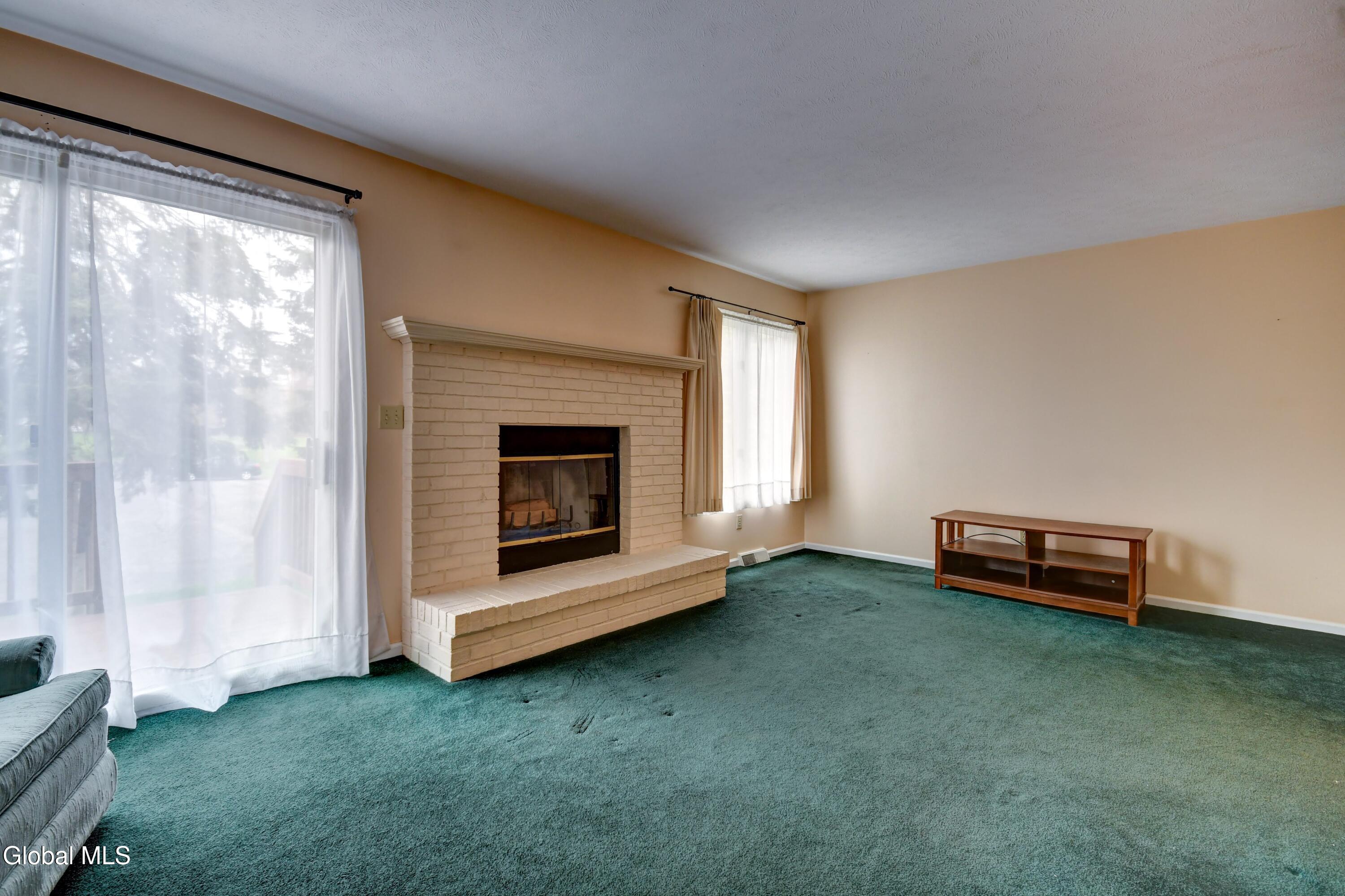 12 White Rock Circle Albany NY 12205
