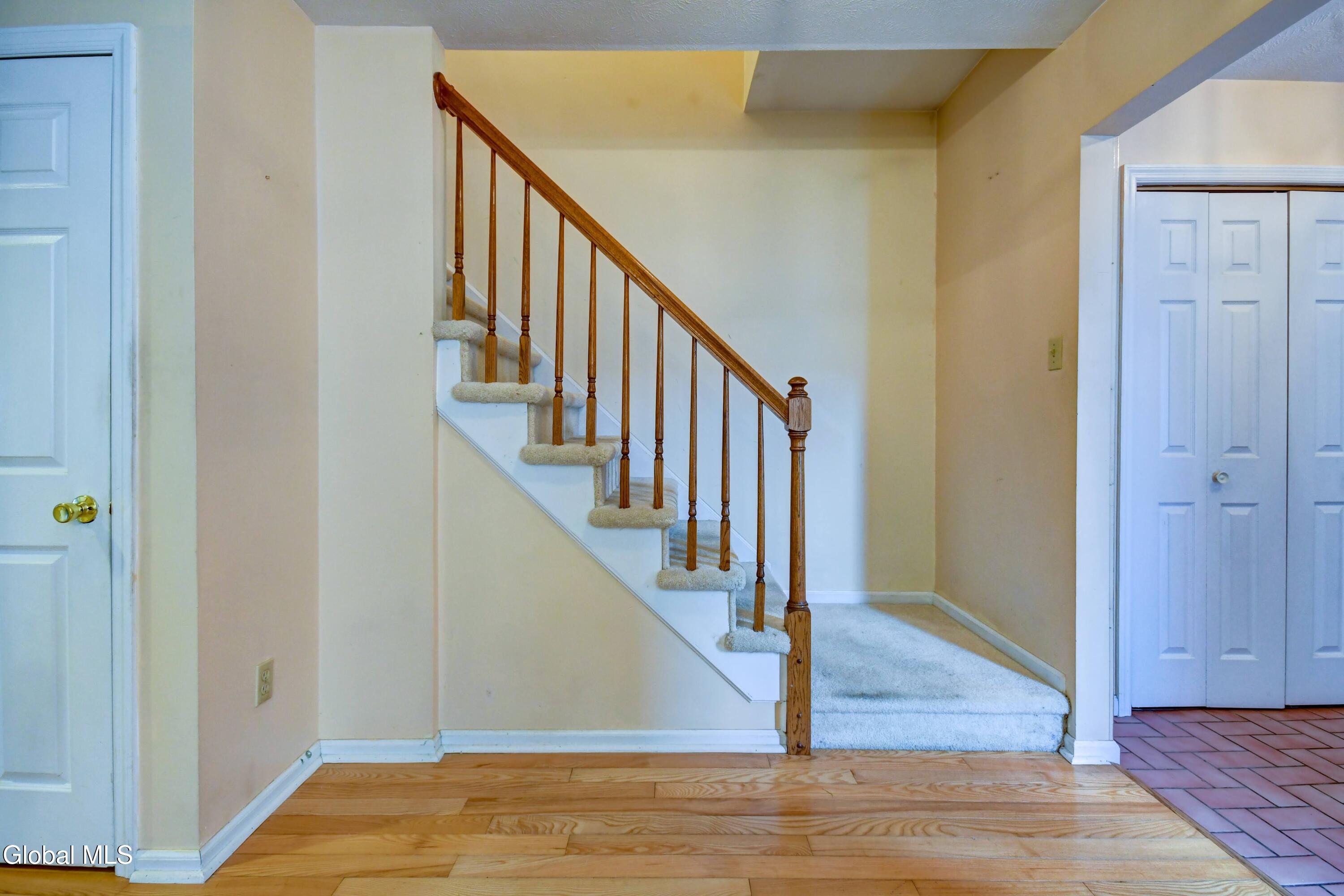 12 White Rock Circle Albany NY 12205
