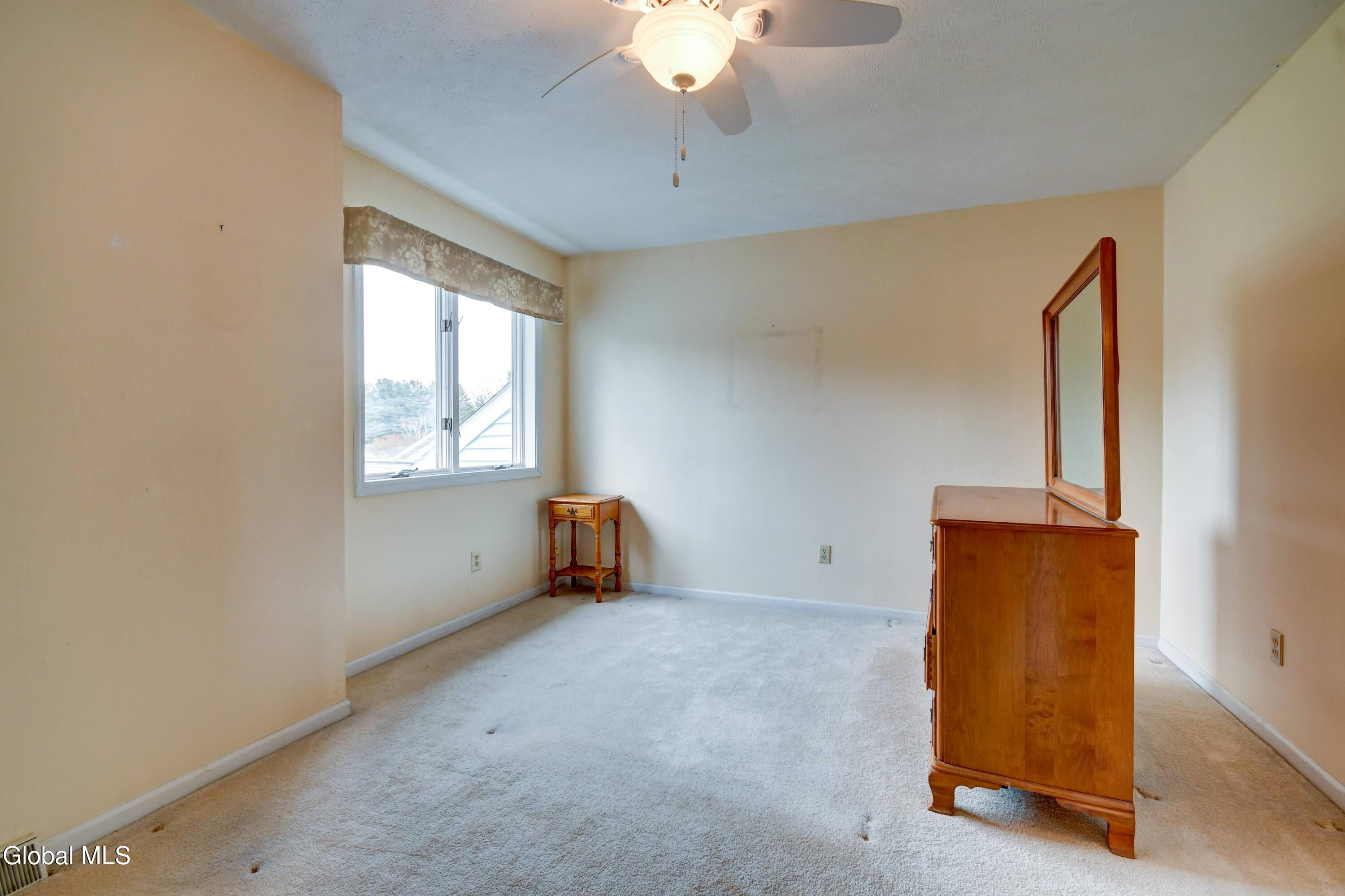 12 White Rock Circle Albany NY 12205