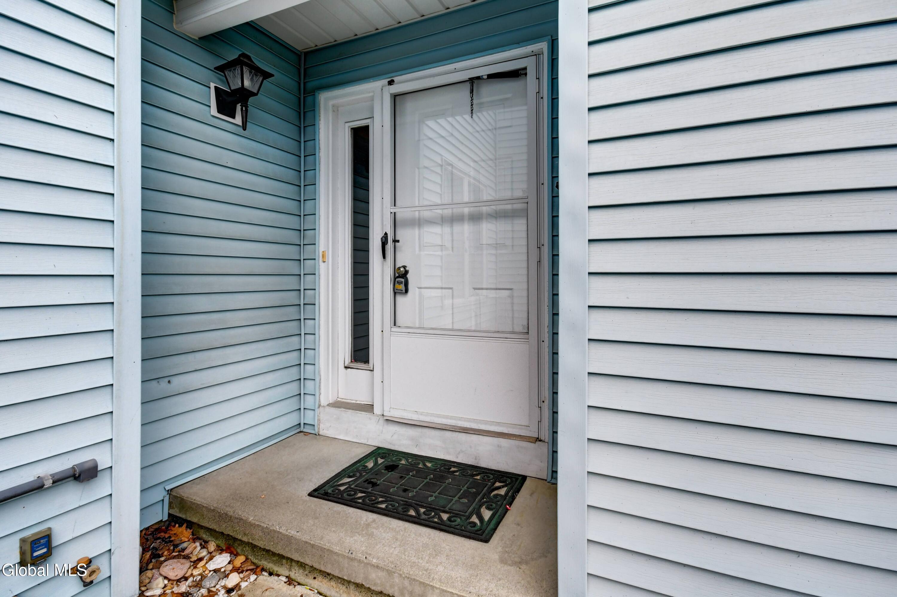 12 White Rock Circle Albany NY 12205