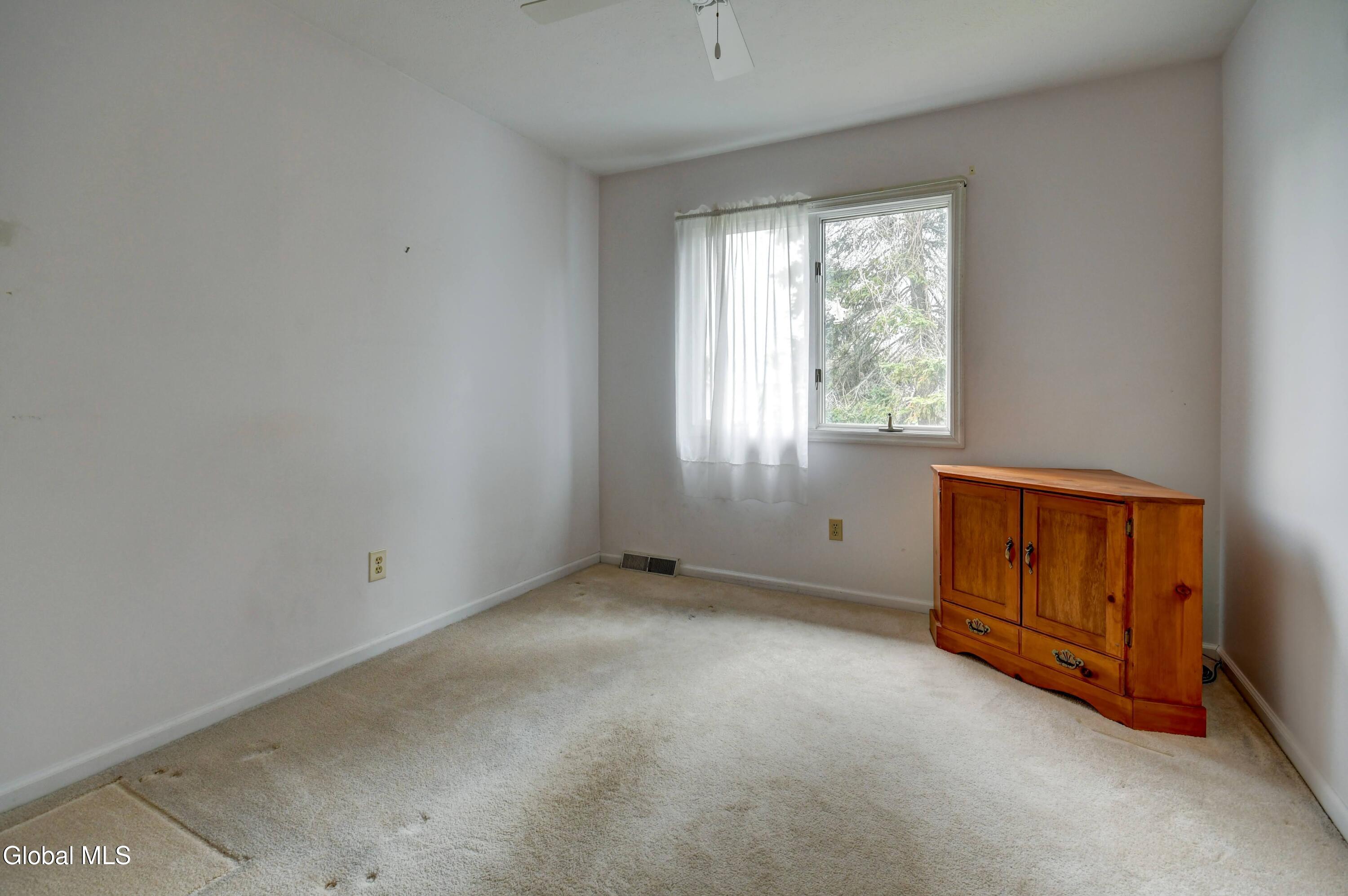 12 White Rock Circle Albany NY 12205