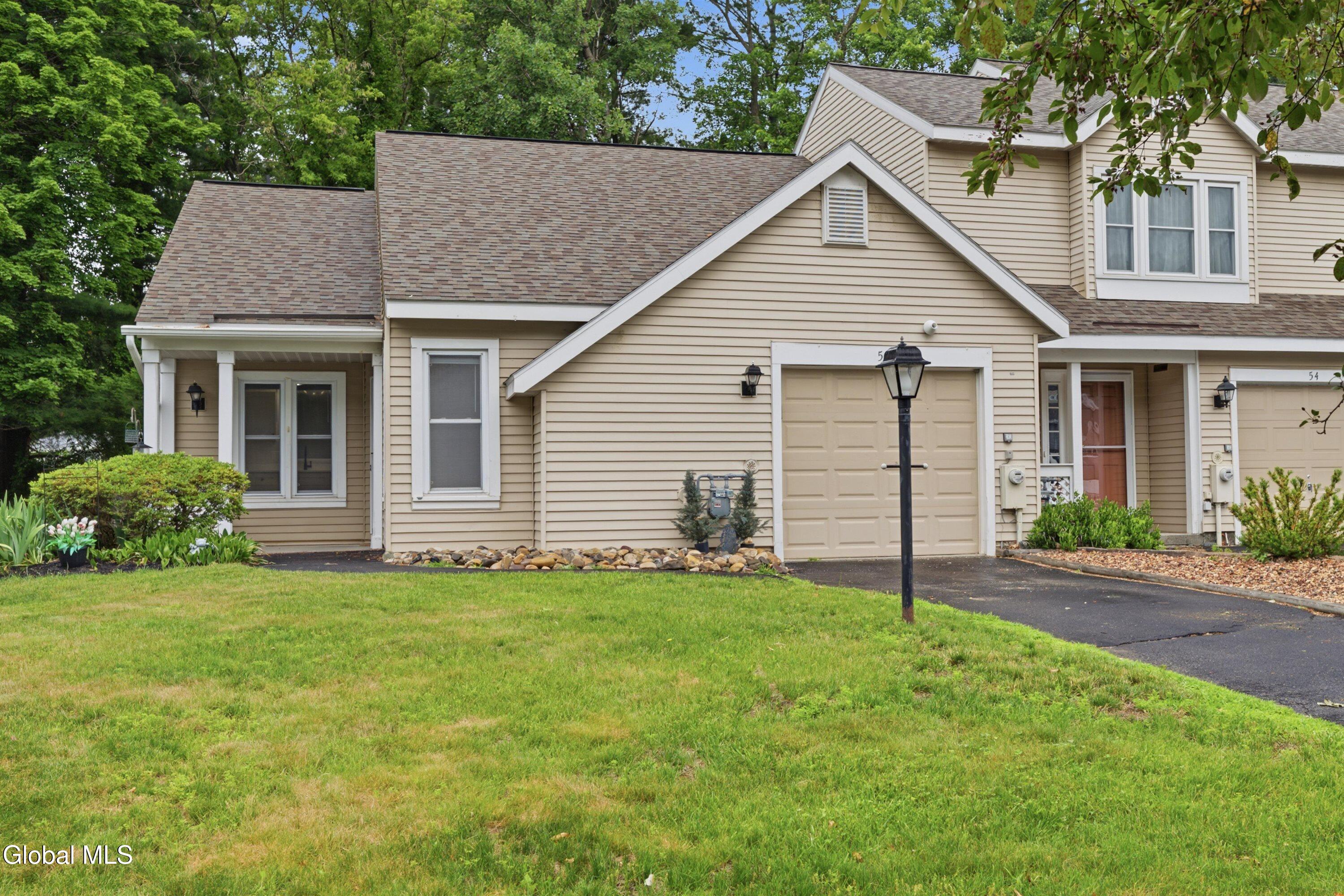 52 Stoney Creek Drive Clifton Park NY 12065