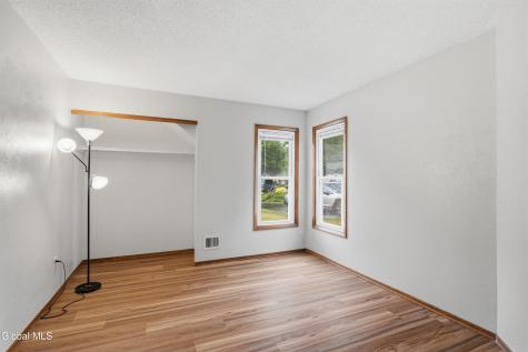 52 Stoney Creek Drive Clifton Park NY 12065