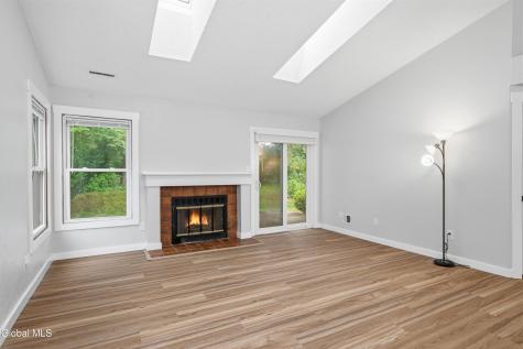 52 Stoney Creek Drive Clifton Park NY 12065