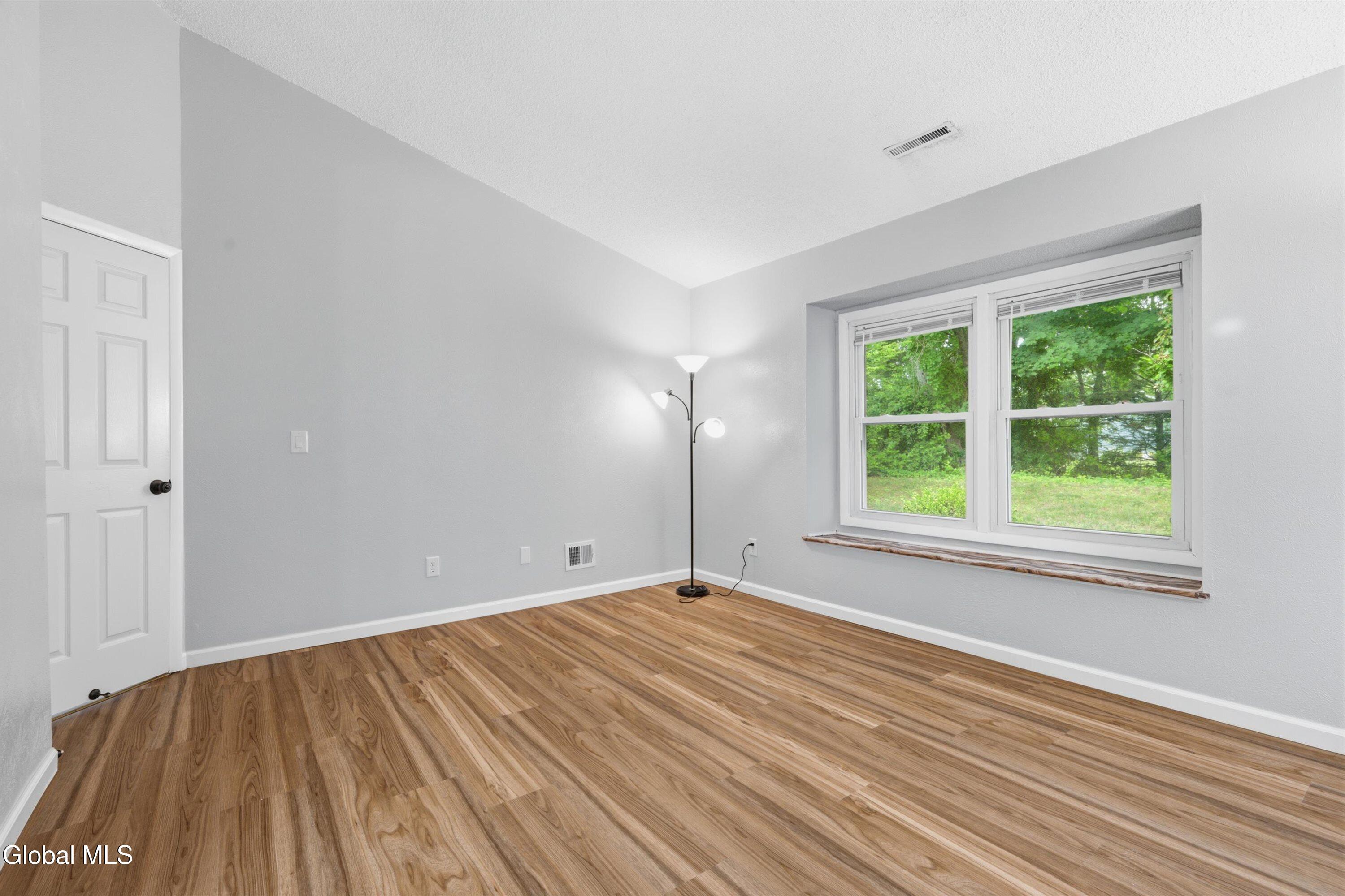 52 Stoney Creek Drive Clifton Park NY 12065
