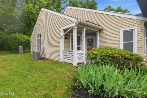 52 Stoney Creek Drive Clifton Park NY 12065