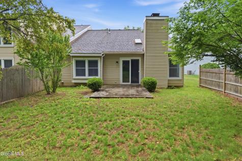 52 Stoney Creek Drive Clifton Park NY 12065
