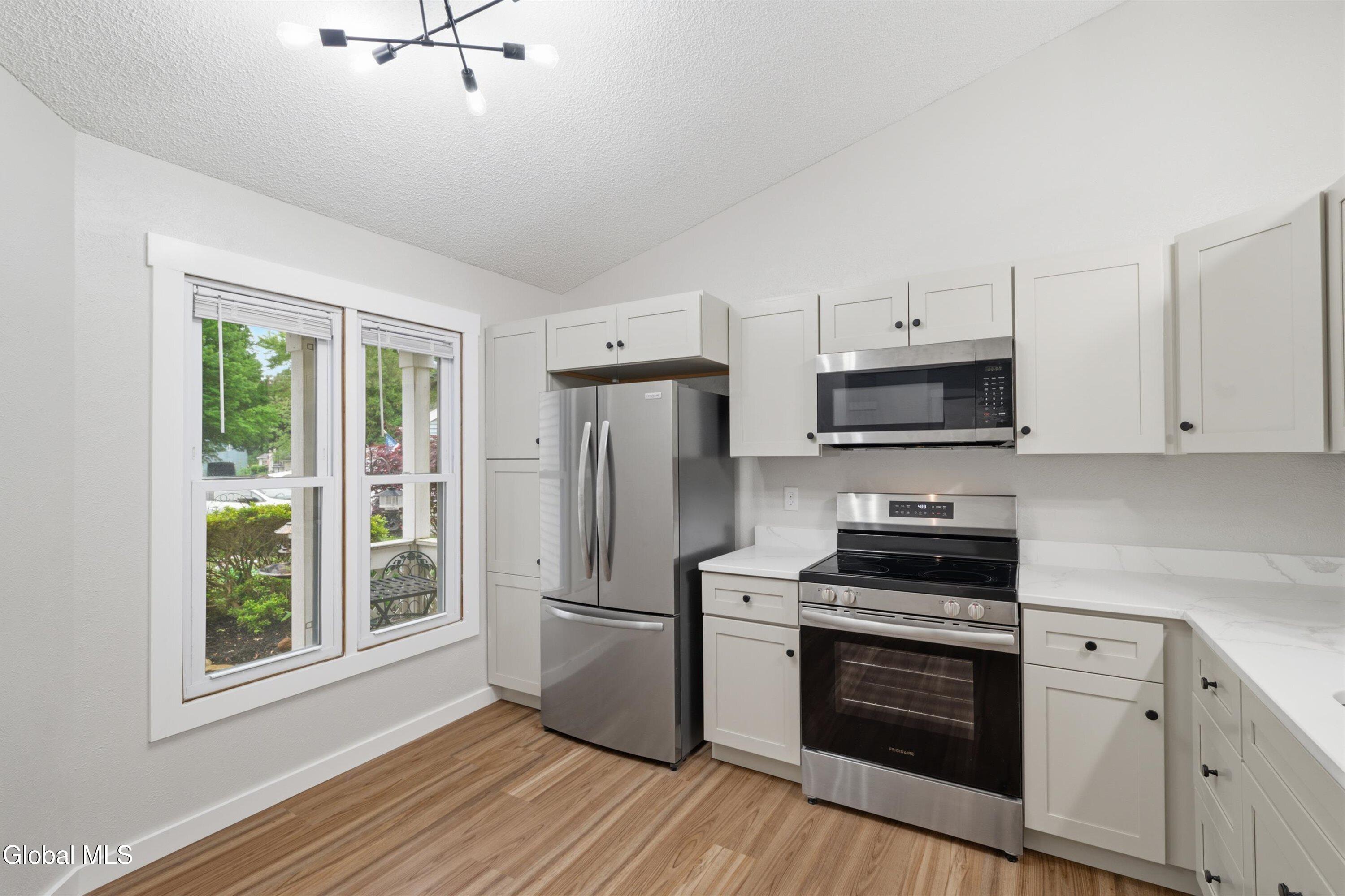 52 Stoney Creek Drive Clifton Park NY 12065