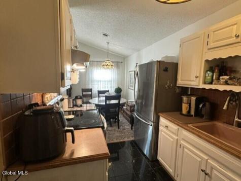 1106 Cambridge Manor Drive Schenectady NY 12302